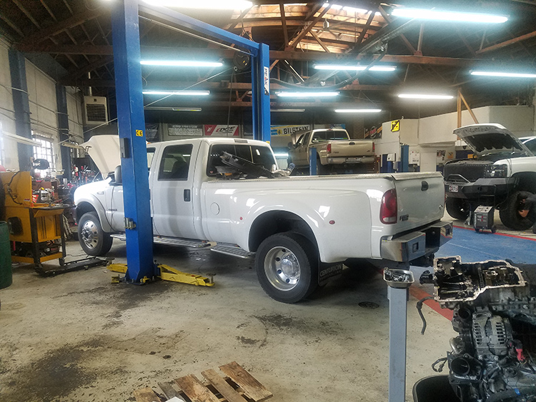 Reno Sparkds diesel engine repair and replacement